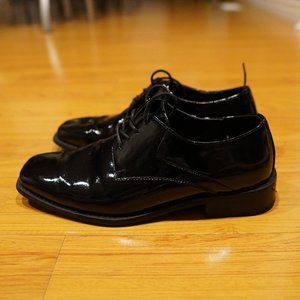 Zengara Men's Oxford Tuxedo - Size 10.5